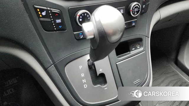 Hyundai The New Grand Starex id 4245897 из Кореи 19