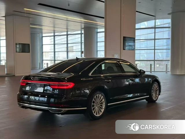 Audi A8 id 4353164 из Китая 9