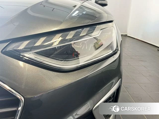 Audi A4L id 4359482 из Китая 14