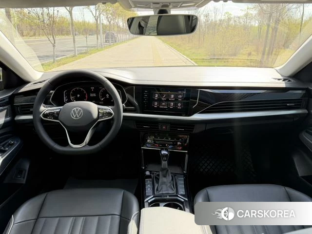 Volkswagen Passat id 4301472 из Китая 25