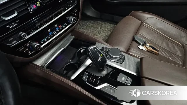 BMW 5 Series (G30) id 3474423 из Кореи 19