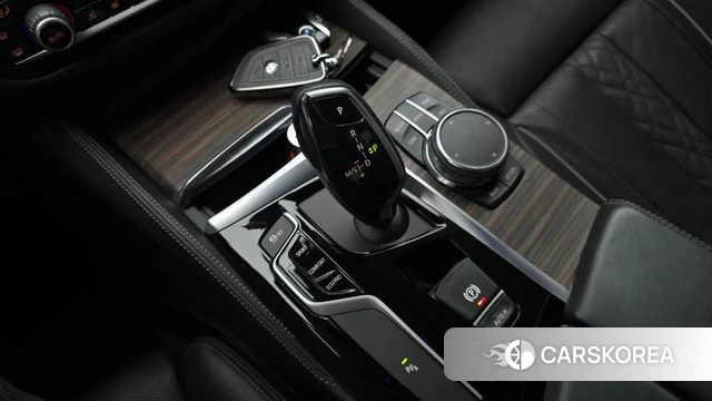 BMW 5 Series (G30) id 4595564 из Кореи 33