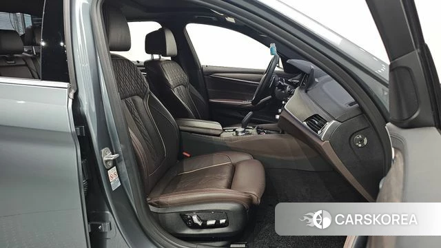 BMW 5 Series (G30) id 4339768 из Кореи 32