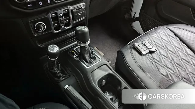 Jeep Wrangler (JL) id 2974815 из Кореи 19