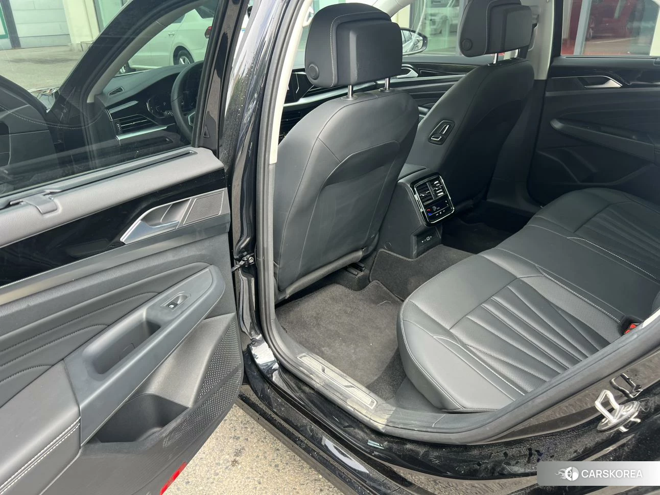 Volkswagen Passat id 4413339 из Китая 21