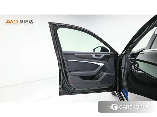 Audi A6L id 4271175 из Китая 9