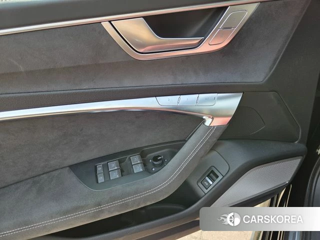 Audi RS6 (C8) id 3825922 из Кореи 17