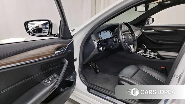 BMW 5 Series (G30) id 4203982 из Кореи 35