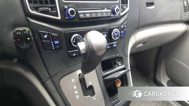 Hyundai The New Grand Starex id 4595990 из Кореи 27