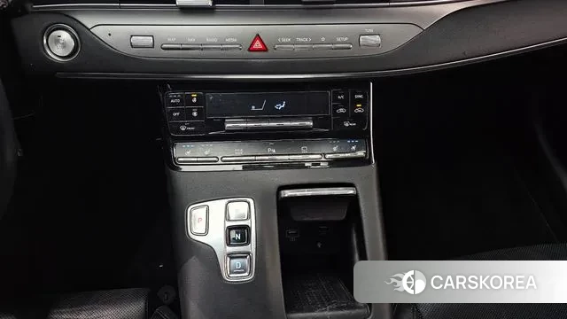 Hyundai The New Grandeur IG id 3640798 из Кореи 19