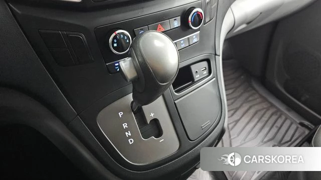 Hyundai The New Grand Starex id 4535791 из Кореи 19