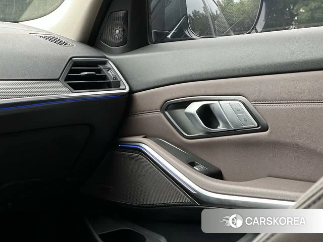 BMW 3 series id 4307711 из Китая 25