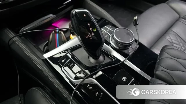 BMW 5 Series (G30) id 3420730 из Кореи 19