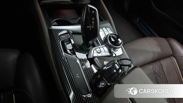 BMW 5 Series (G30) id 3867240 из Кореи 19