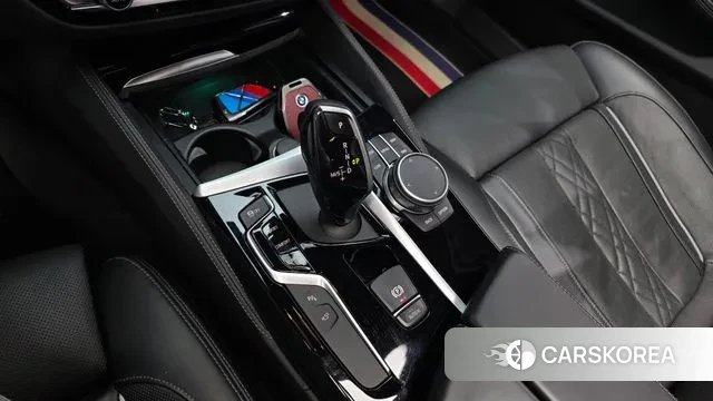 BMW 5 Series (G30) id 3736339 из Кореи 19