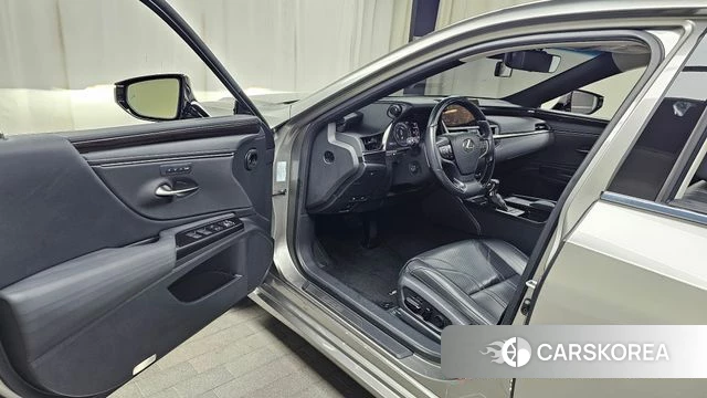 Lexus ES300h 7th generation id 4633096 из Кореи 36