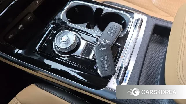 Kia Carnival 4th generation id 2930210 из Кореи 19