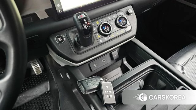 Land Rover Defender (L663) id 3806430 из Кореи 19