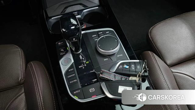 BMW 1 Series (F40) id 3941799 из Кореи 19