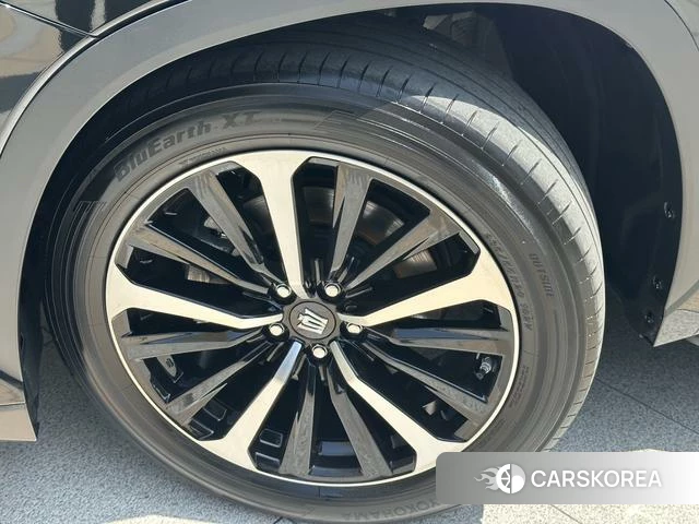 Toyota Crown Lufang id 4220911 из Китая 22