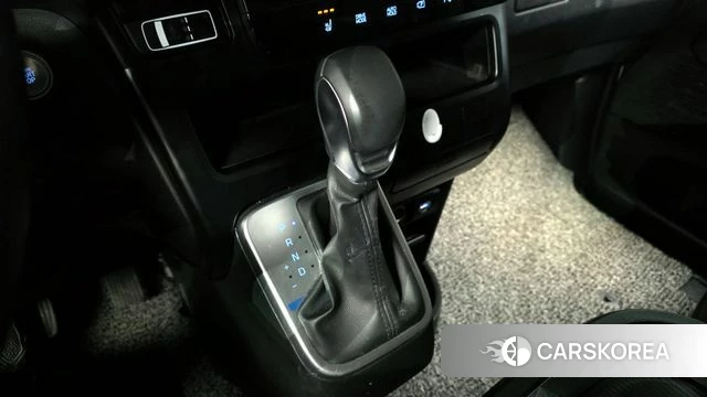 Hyundai Staria id 3850449 из Кореи 19