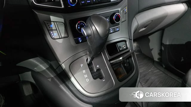 Hyundai The New Grand Starex id 4543090 из Кореи 27