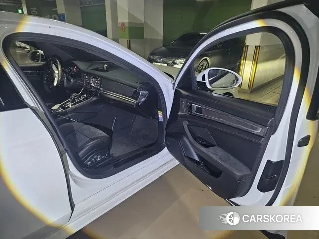 Porsche Panamera (971) id 3029012 из Кореи 16
