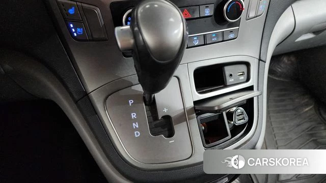 Hyundai The New Grand Starex id 3820738 из Кореи 19