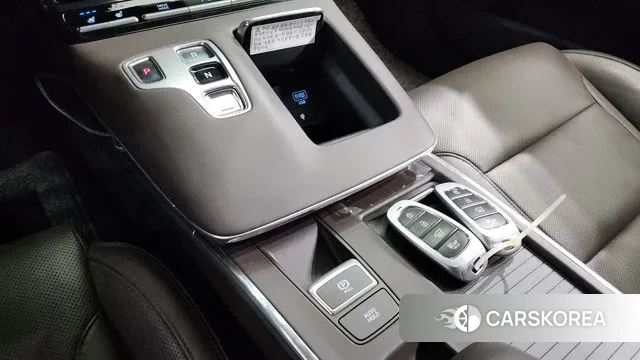 Hyundai The New Grandeur IG id 3000031 из Кореи 19