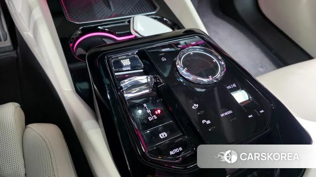 BMW 5 Series (G60) id 3897000 из Кореи 19