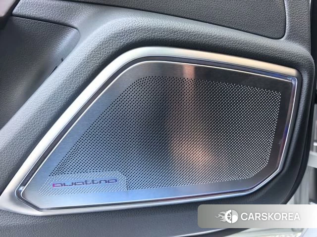 Audi A7L id 4217412 из Китая 22