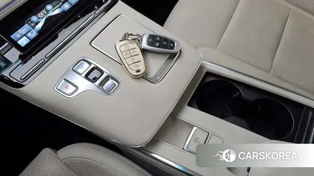 Hyundai The New Grandeur IG Hybrid id 3372809 из Кореи 19