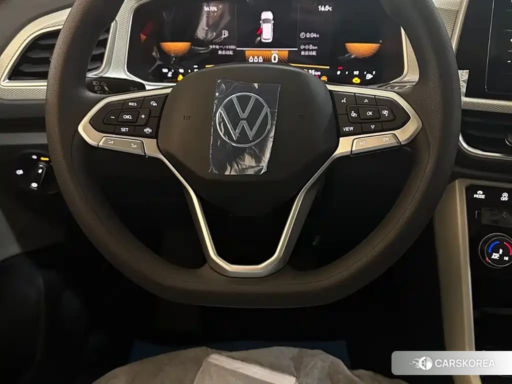 Volkswagen T-ROC exploring Songs id 4553922 из Китая 34