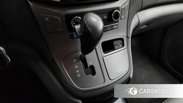 Hyundai The New Grand Starex id 3872645 из Кореи 19