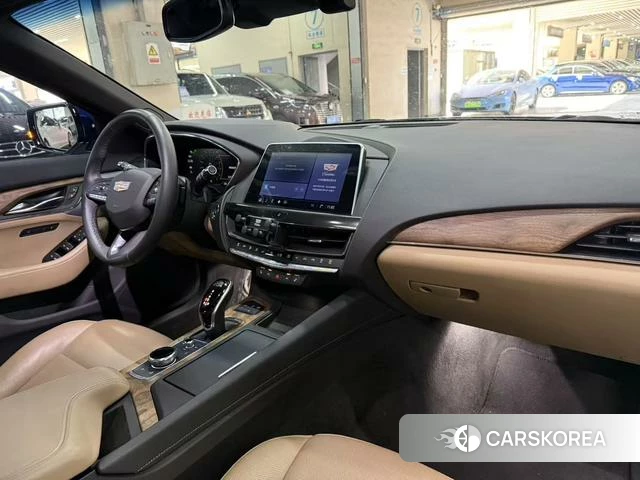 Cadillac CT5 id 4240081 из Китая 9