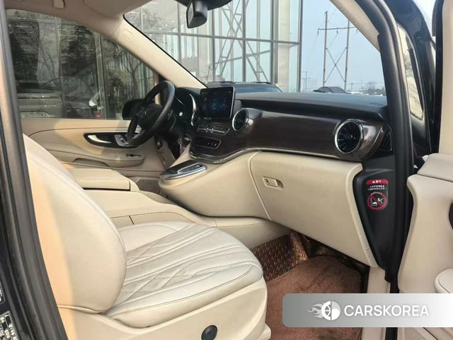 Mercedes-Benz V-class id 4272581 из Китая 9