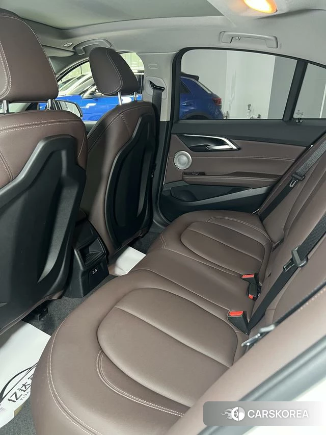 BMW 1 series id 4392029 из Китая 19