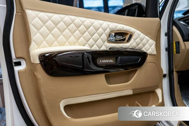 Kia The New Carnival id 4268815 из Кореи 19