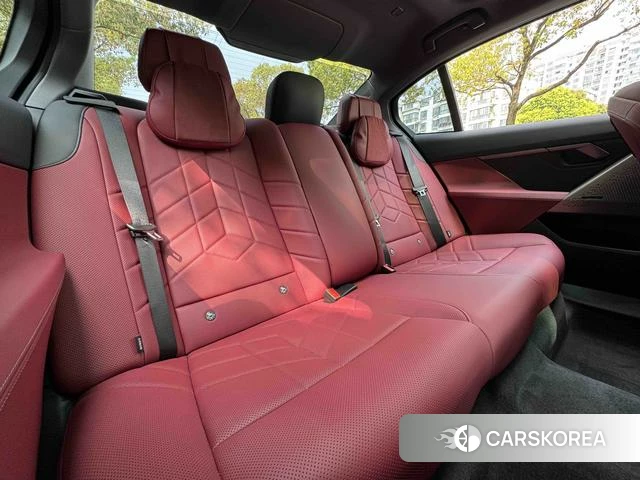 BMW 5 series id 4264556 из Китая 17