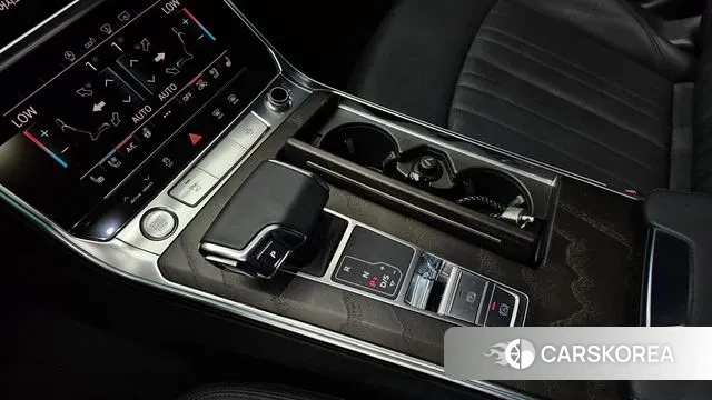 Audi A6 (C8) id 3038509 из Кореи 19