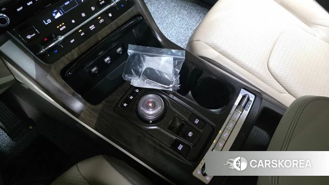 Kia Carnival 4th generation id 4423960 из Кореи 32