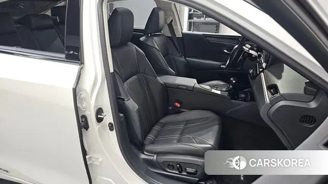 Lexus ES300h 7th generation id 3012093 из Кореи 19