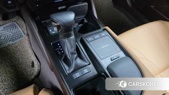 Lexus ES300h 7th generation id 4501367 из Кореи 19
