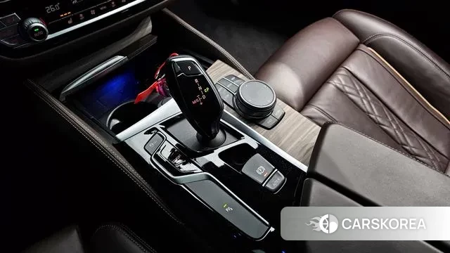 BMW 5 Series (G30) id 3765904 из Кореи 19