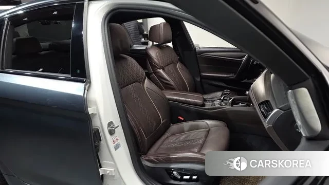 BMW 5 Series (G30) id 3646549 из Кореи 19