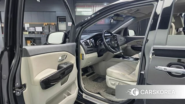 Kia The New Carnival id 4647381 из Кореи 29