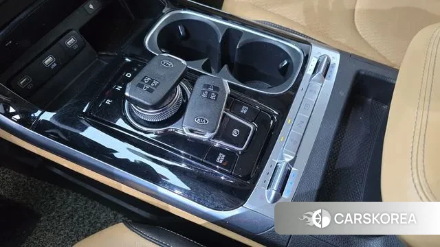 Kia Carnival 4th generation id 3519741 из Кореи 19