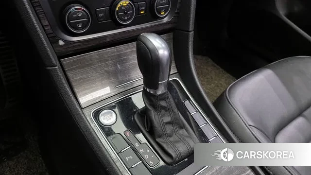 Volkswagen The New Passat id 3568426 из Кореи 19