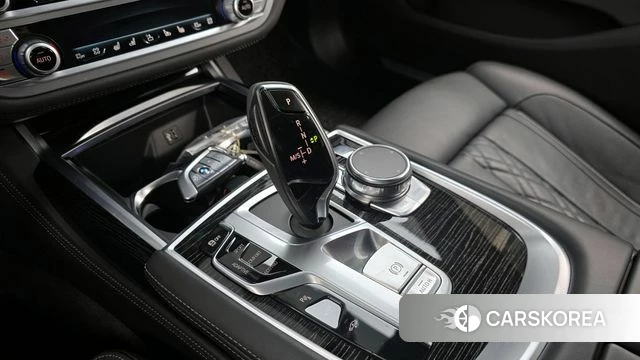 BMW 7 Series (G11) id 3899688 из Кореи 19