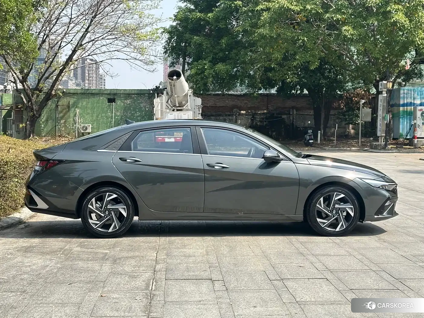 Hyundai Elantra id 4570325 из Китая 17
